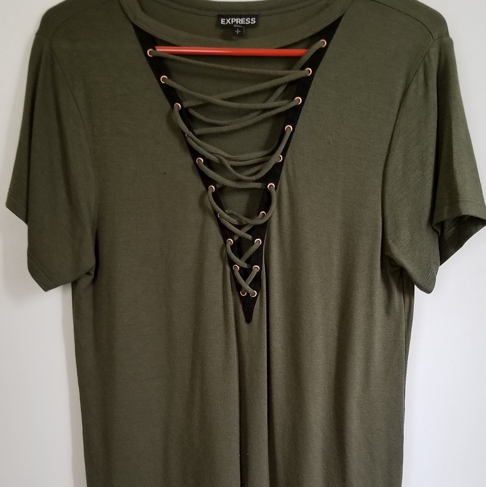 NWOT Express criss cross vneck